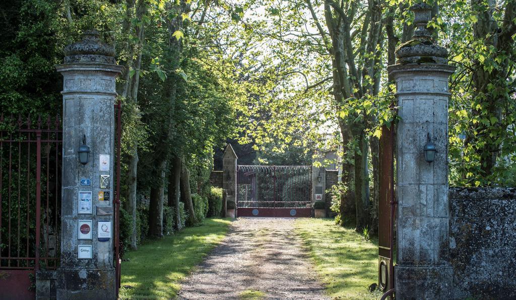 Chateau De L'Abbaye - Teritoria Moreilles エクステリア 写真